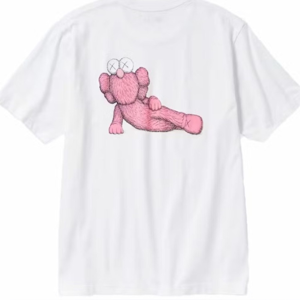 Kaws Uniqlo T shirt XL